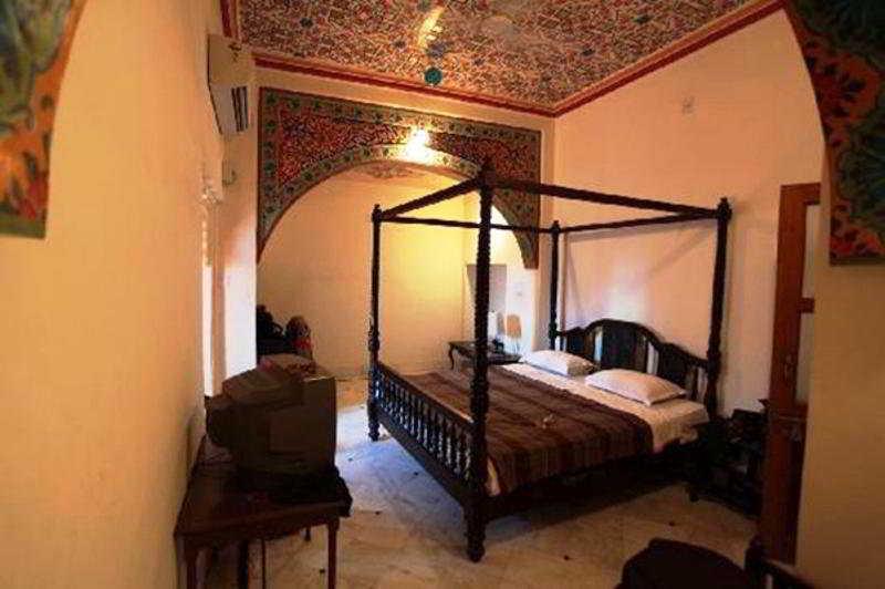 Hotel Harasar Haveli Биканер Экстерьер фото