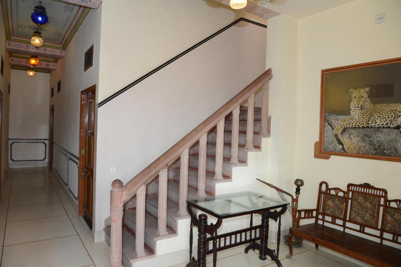Hotel Harasar Haveli Биканер Экстерьер фото