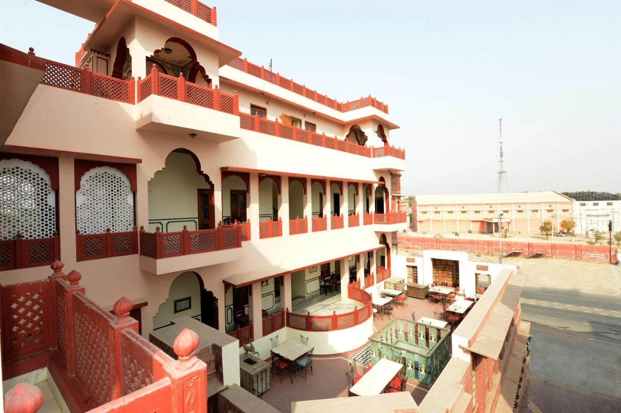 Hotel Harasar Haveli Биканер Экстерьер фото