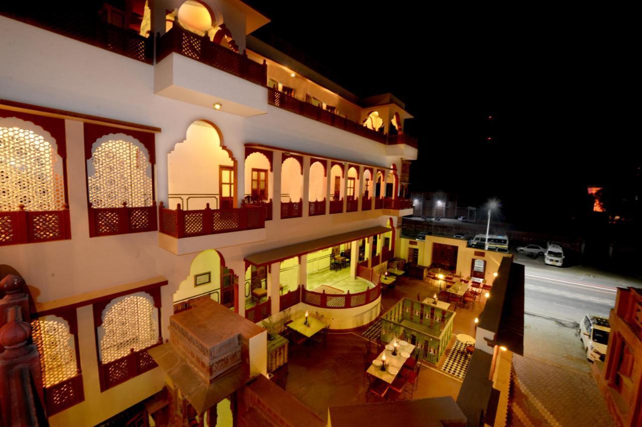 Hotel Harasar Haveli Биканер Экстерьер фото