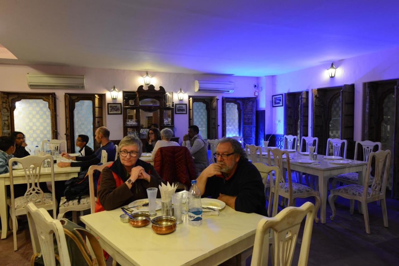 Hotel Harasar Haveli Биканер Экстерьер фото