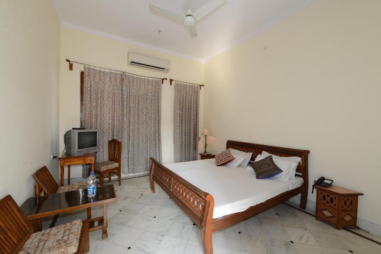 Hotel Harasar Haveli Биканер Экстерьер фото