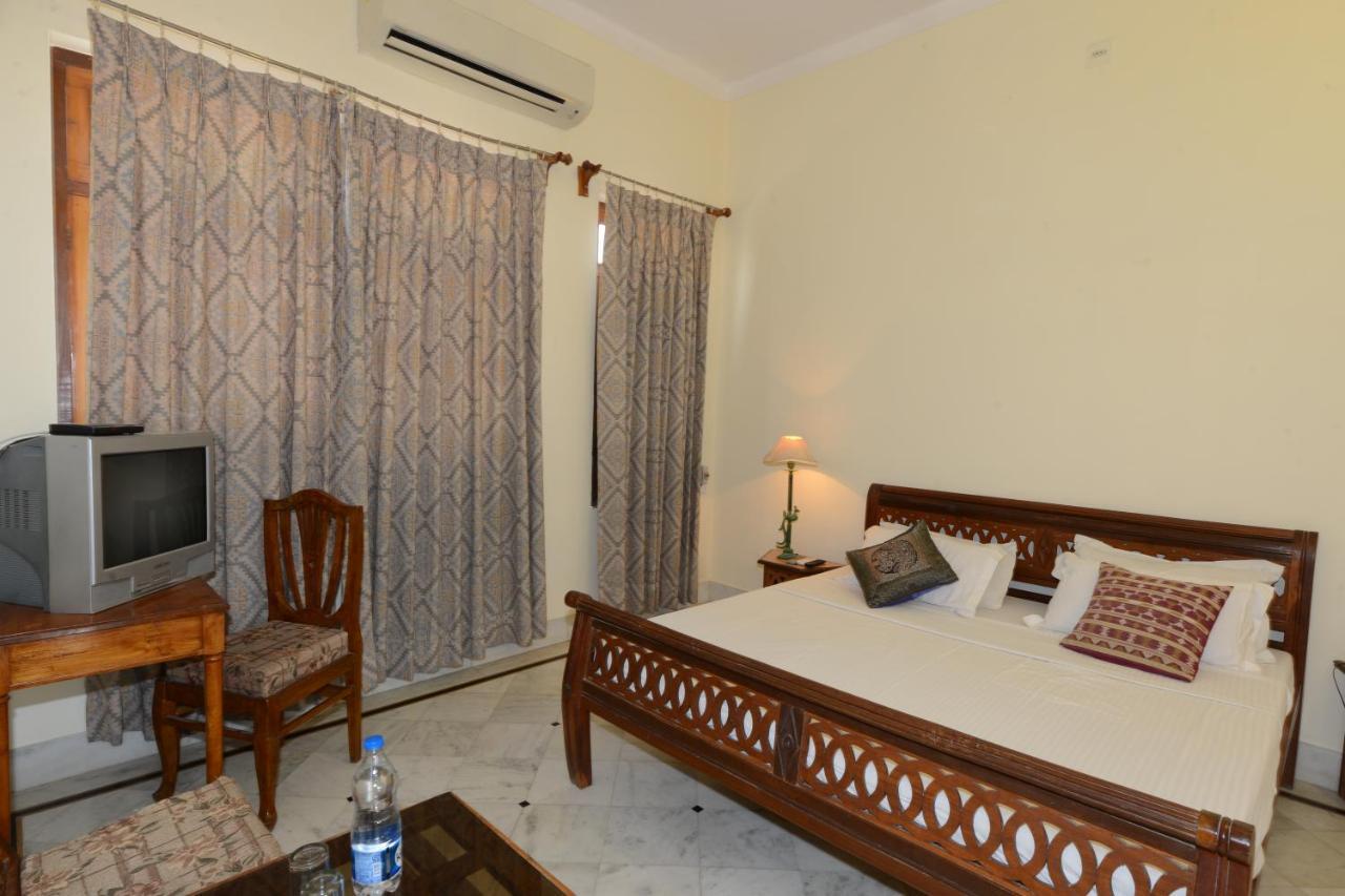 Hotel Harasar Haveli Биканер Экстерьер фото